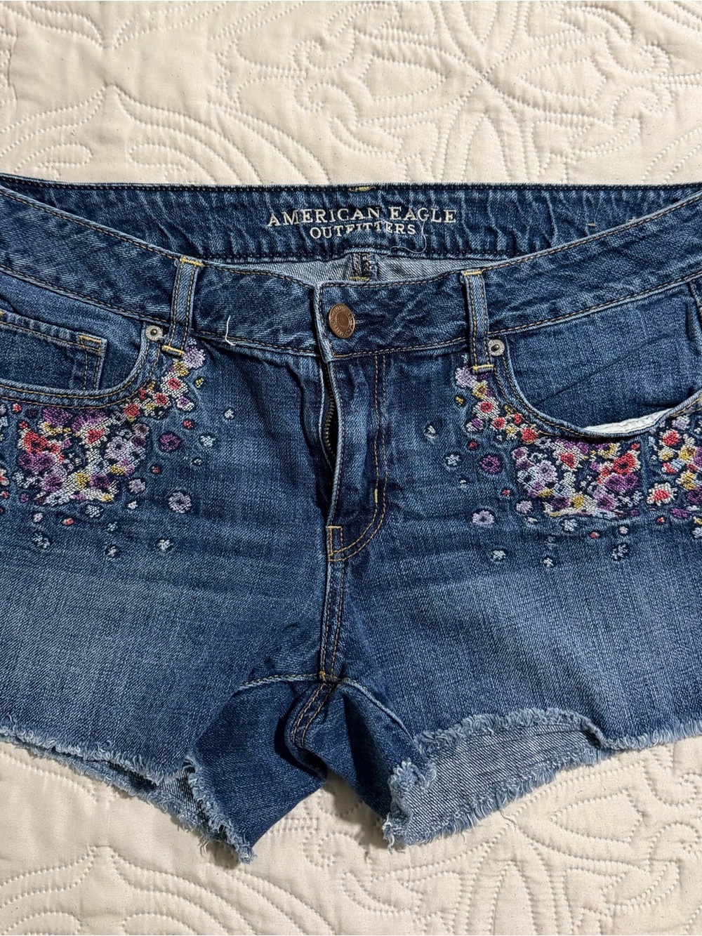 American Eagle Outfitters Dark Blue Denim Floral Embroidered Shorts - Picture 2 of 6
